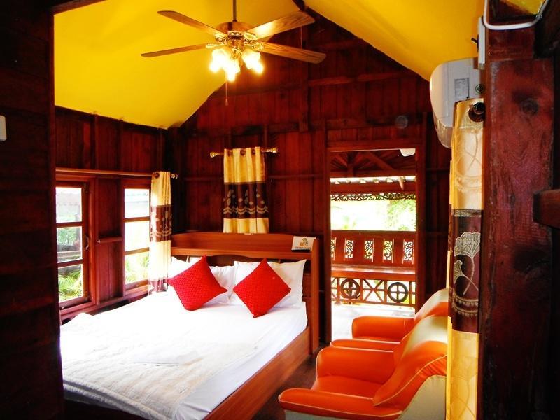 Suksomjai Hotel Rayong Room photo