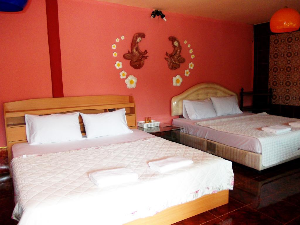 Suksomjai Hotel Rayong Exterior photo